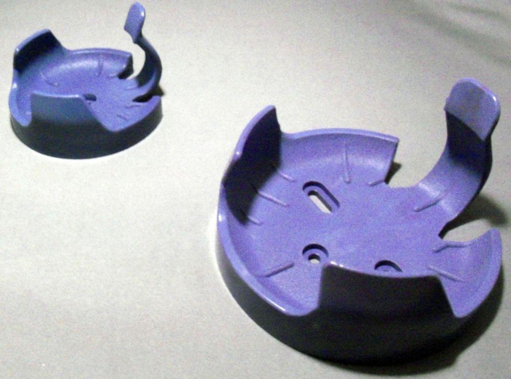 Corning Plastic Flask Clamp 1000 mL